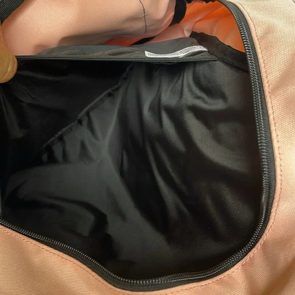 Vans Ranged 2 Prints Adult Laptop Backpack One Size (Coral Cloud-asphalt)
NWT - Picture 4 of 16